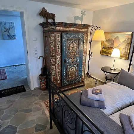 Hotel Schloss Grabow, Resting Place & A Luxury Piano Collection Re *